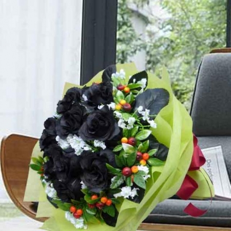 Love me Not - 12 Stems Bouquet