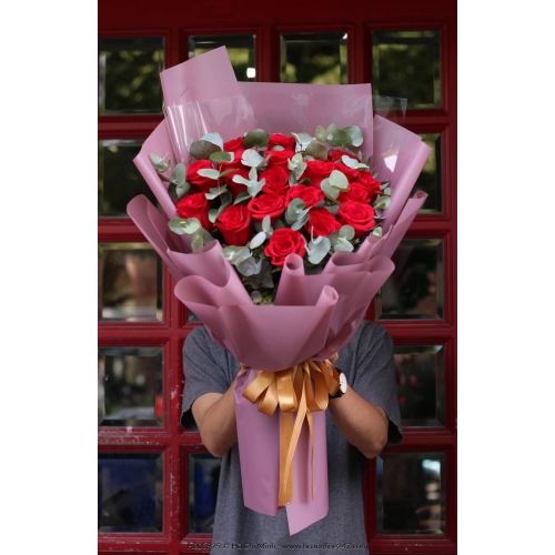 12 Red Roses Bouquet